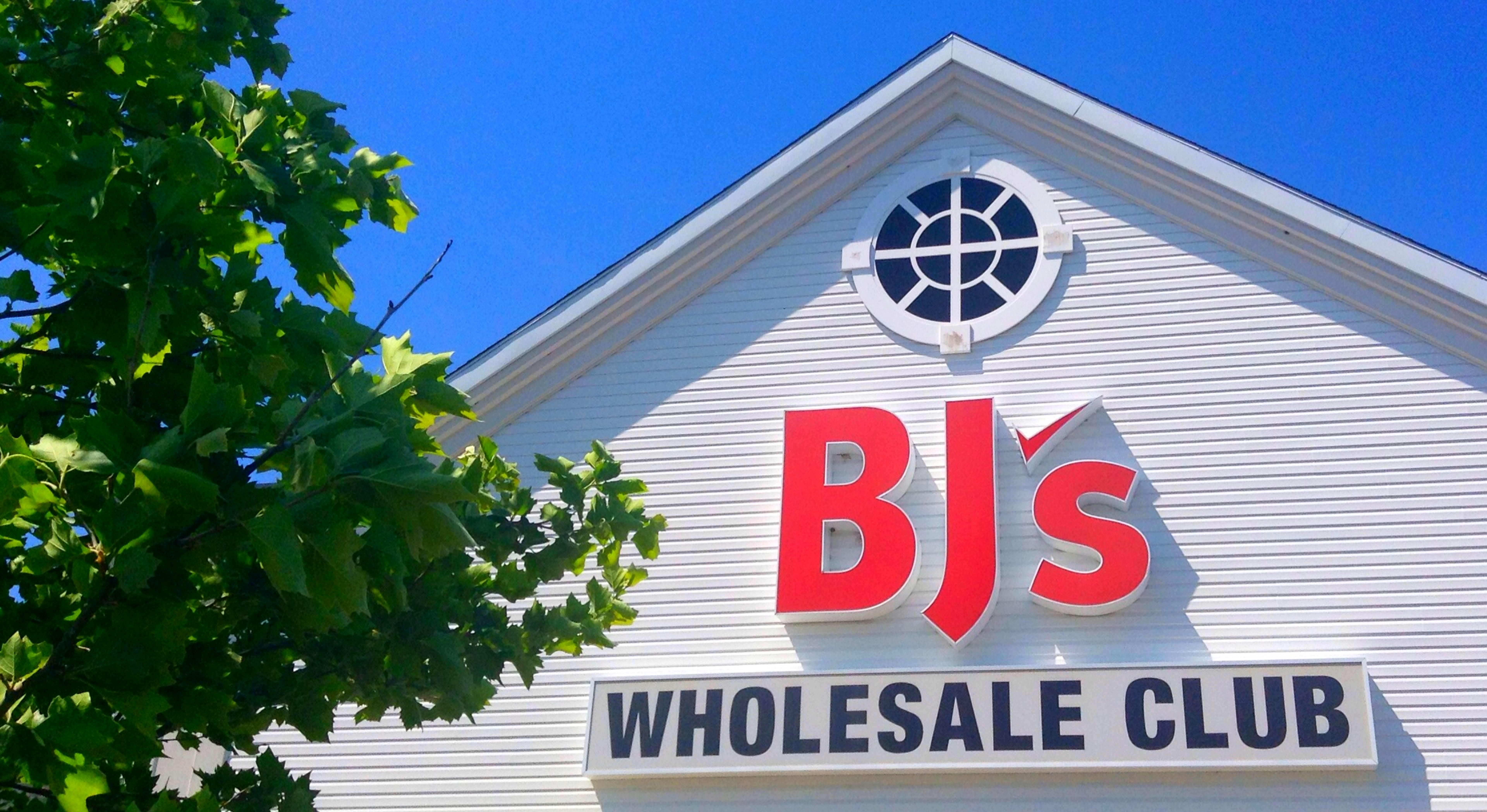 Walmart Sues BJ&#39;s Over Allegations Of Stealing Self-Checkout Tech