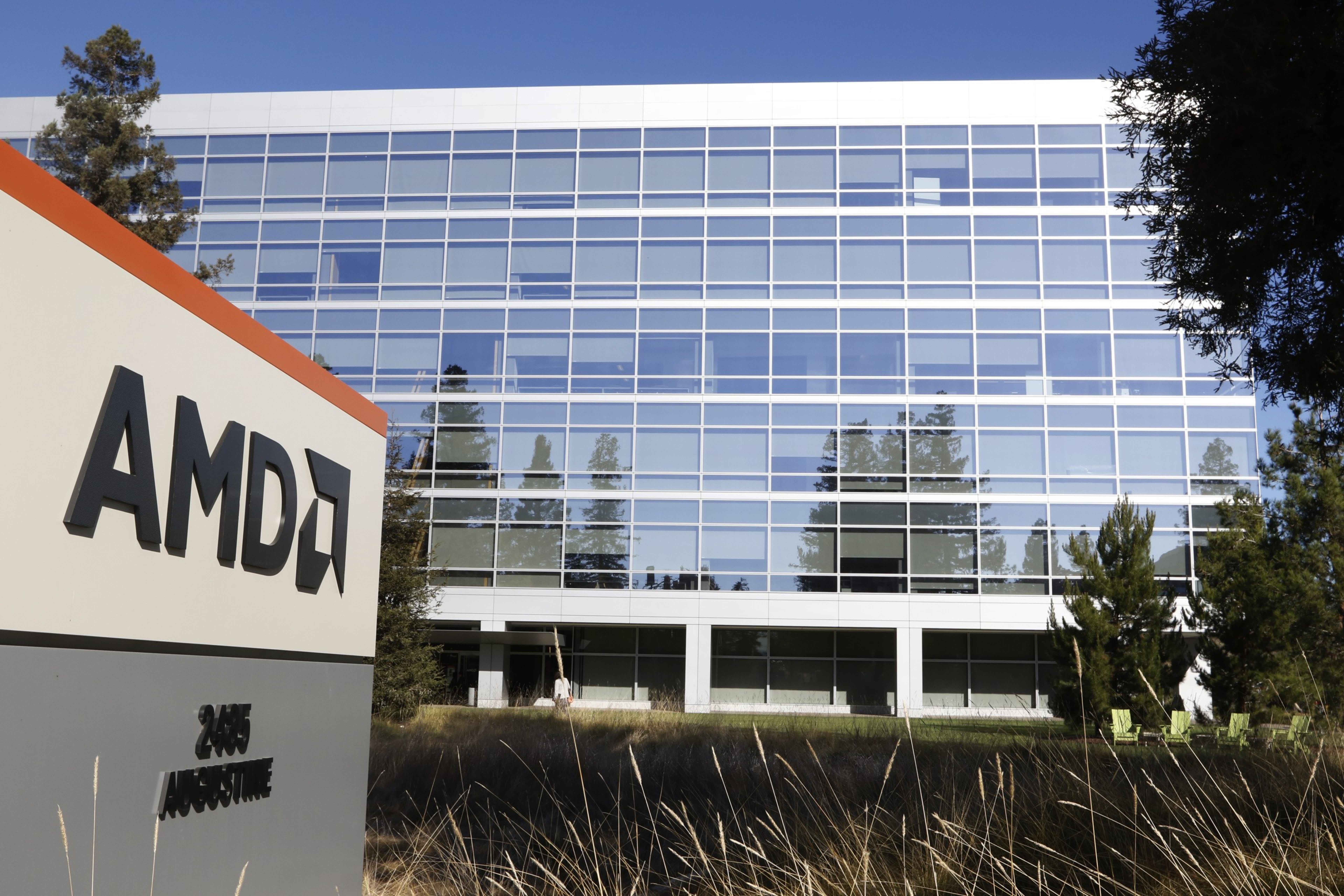 Why AMD Shares Are Trading Lower Today