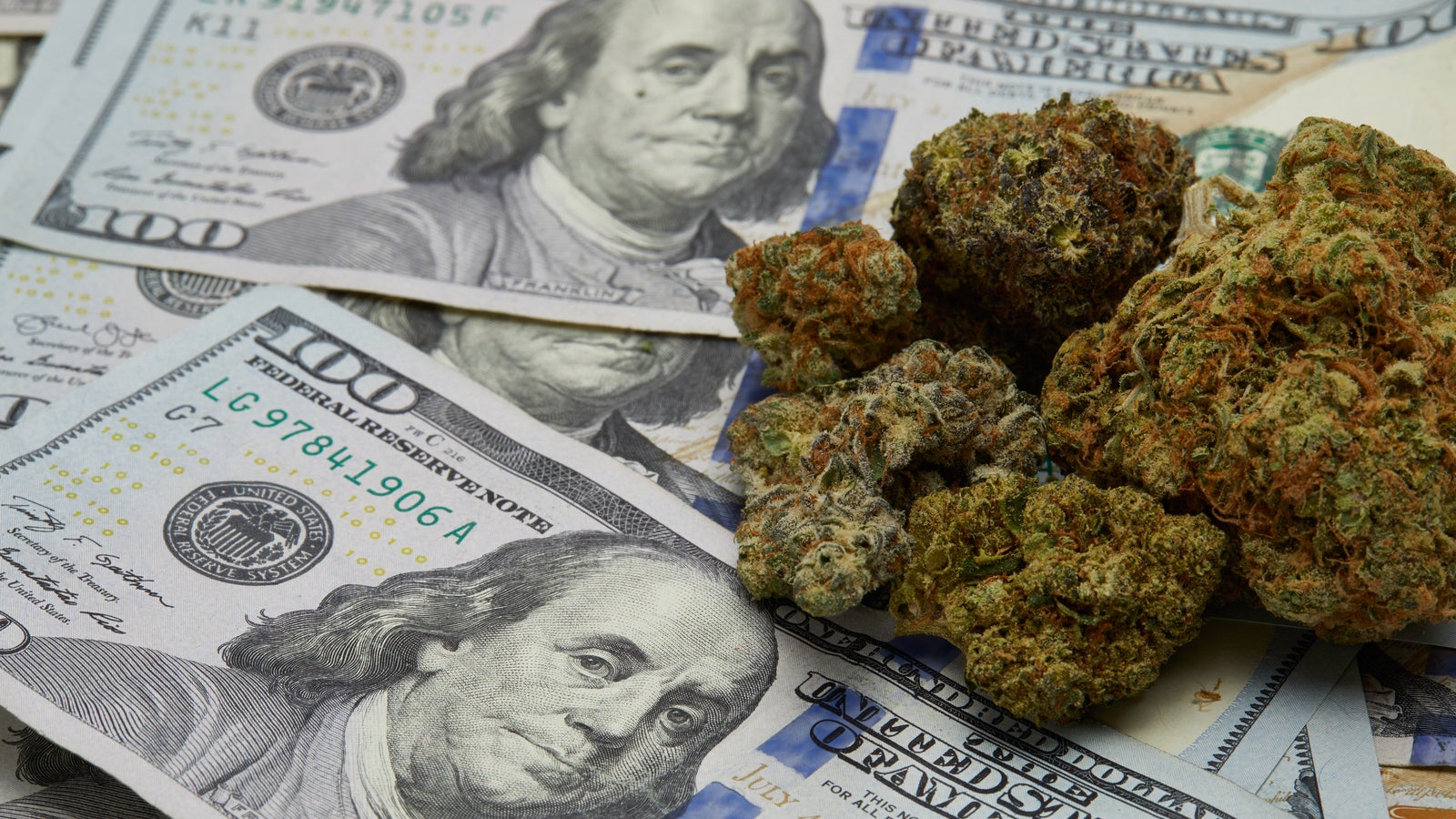 How To Save Money On Weed: A Complete Guide - Benzinga