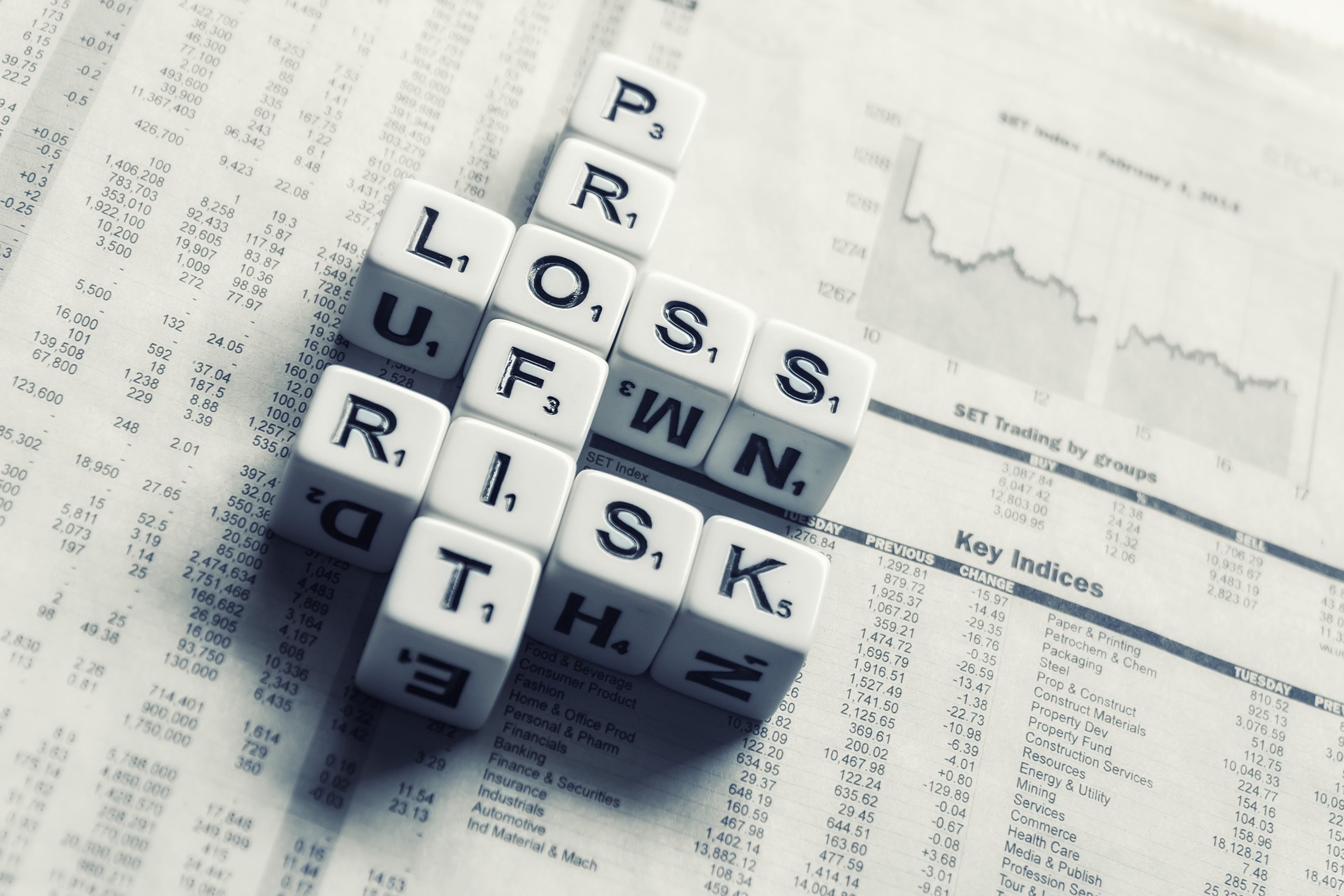 5 Recession Risk Factors That Investors Should Be Watching