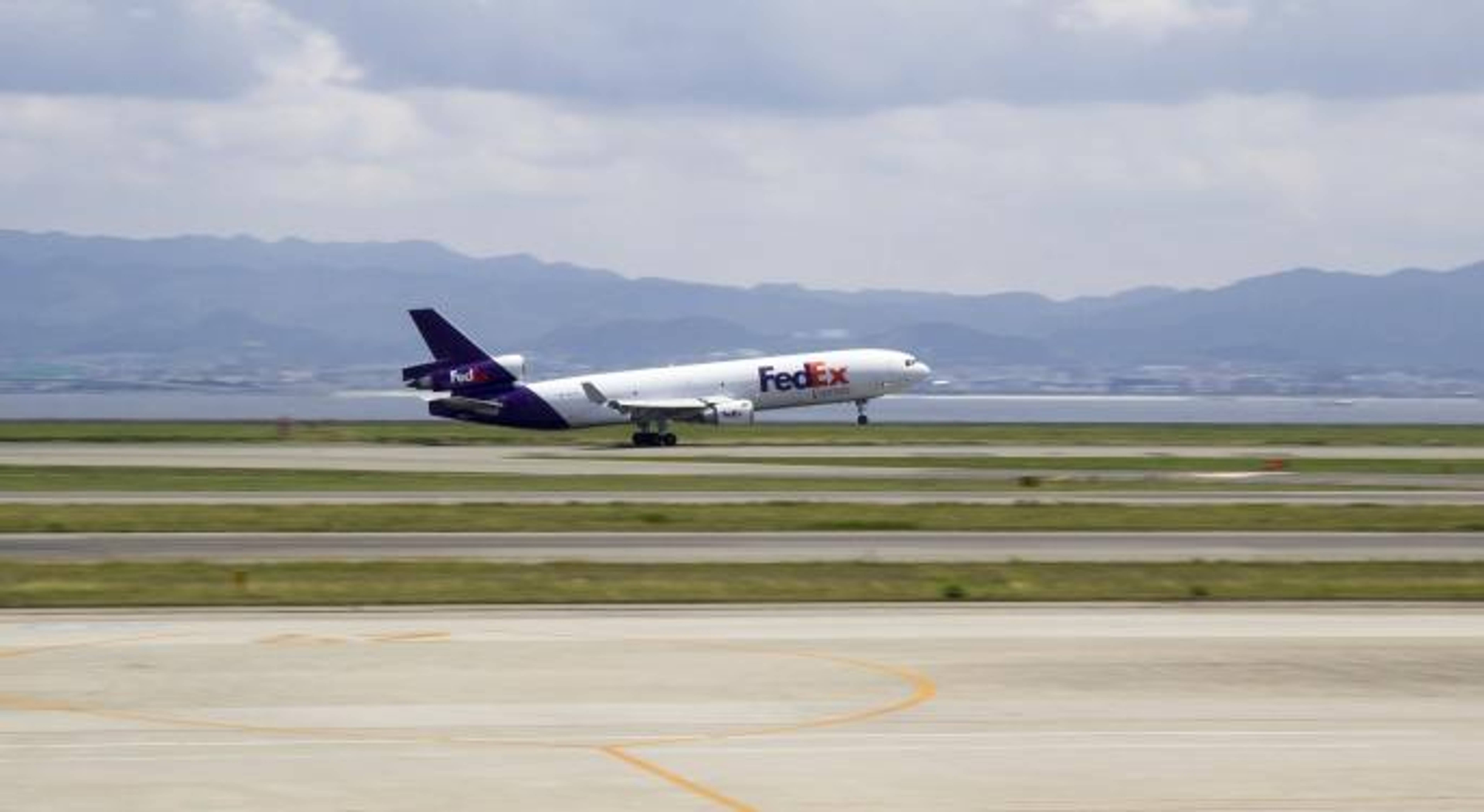 3 Analysts Offer Mixed Views On Fedex&#39;s Q3 Results