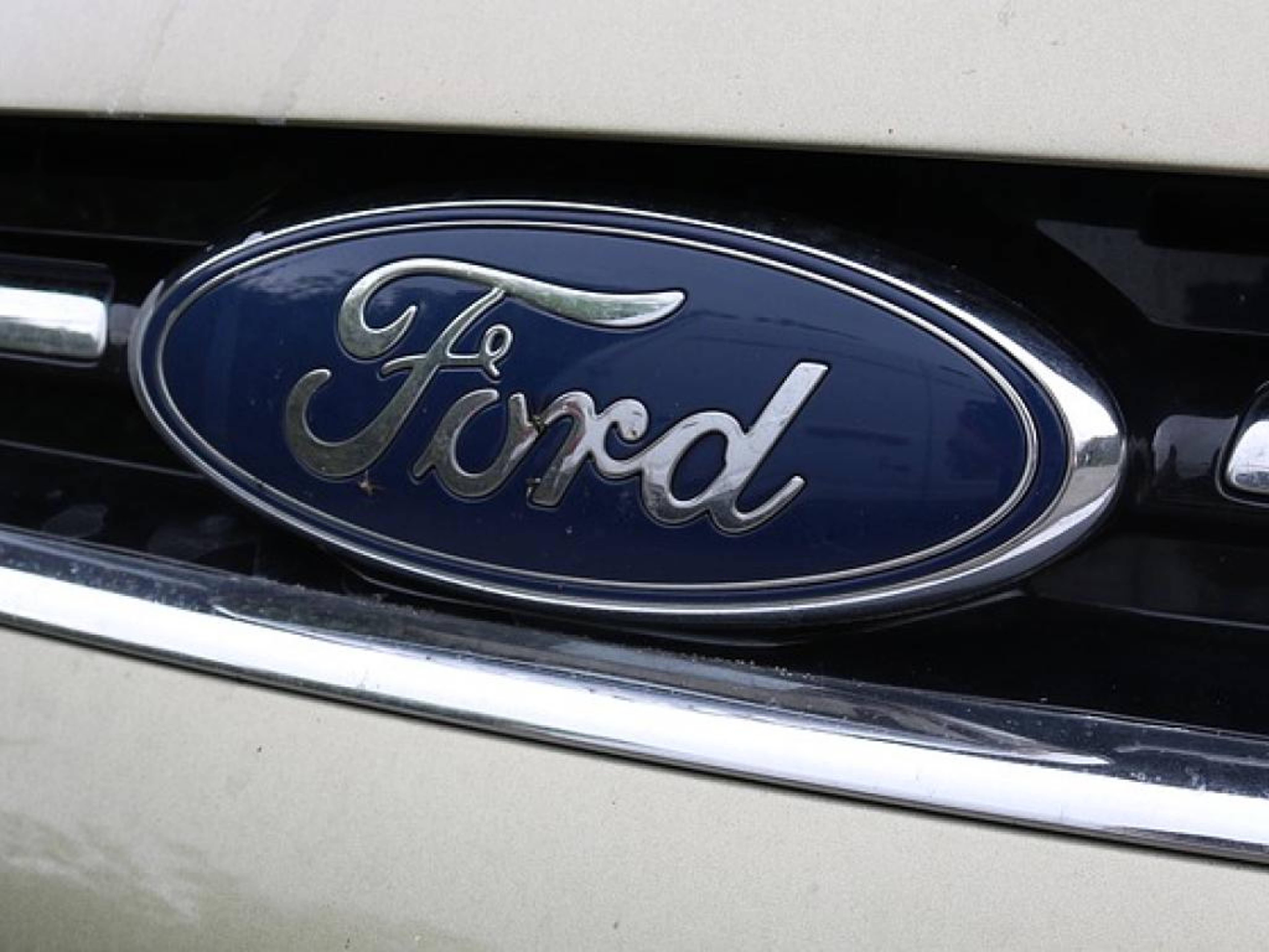 Ford Falls On Q4 Earnings Miss, Lower Outlook; Notes Execution Problems Around Explorer
