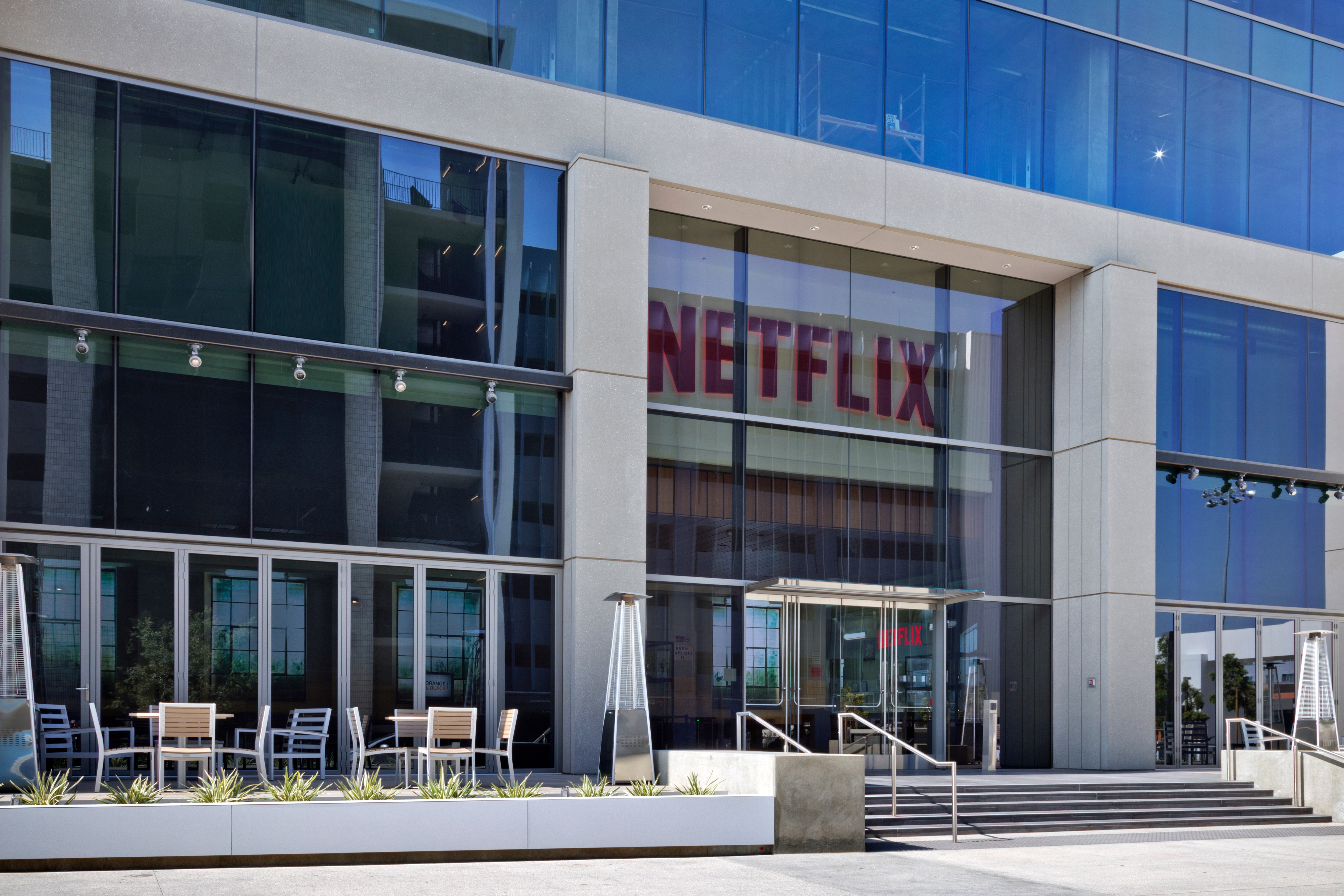 Netflix Analyst Eyes Complications Of A &#39;Hit-Driven Business&#39;