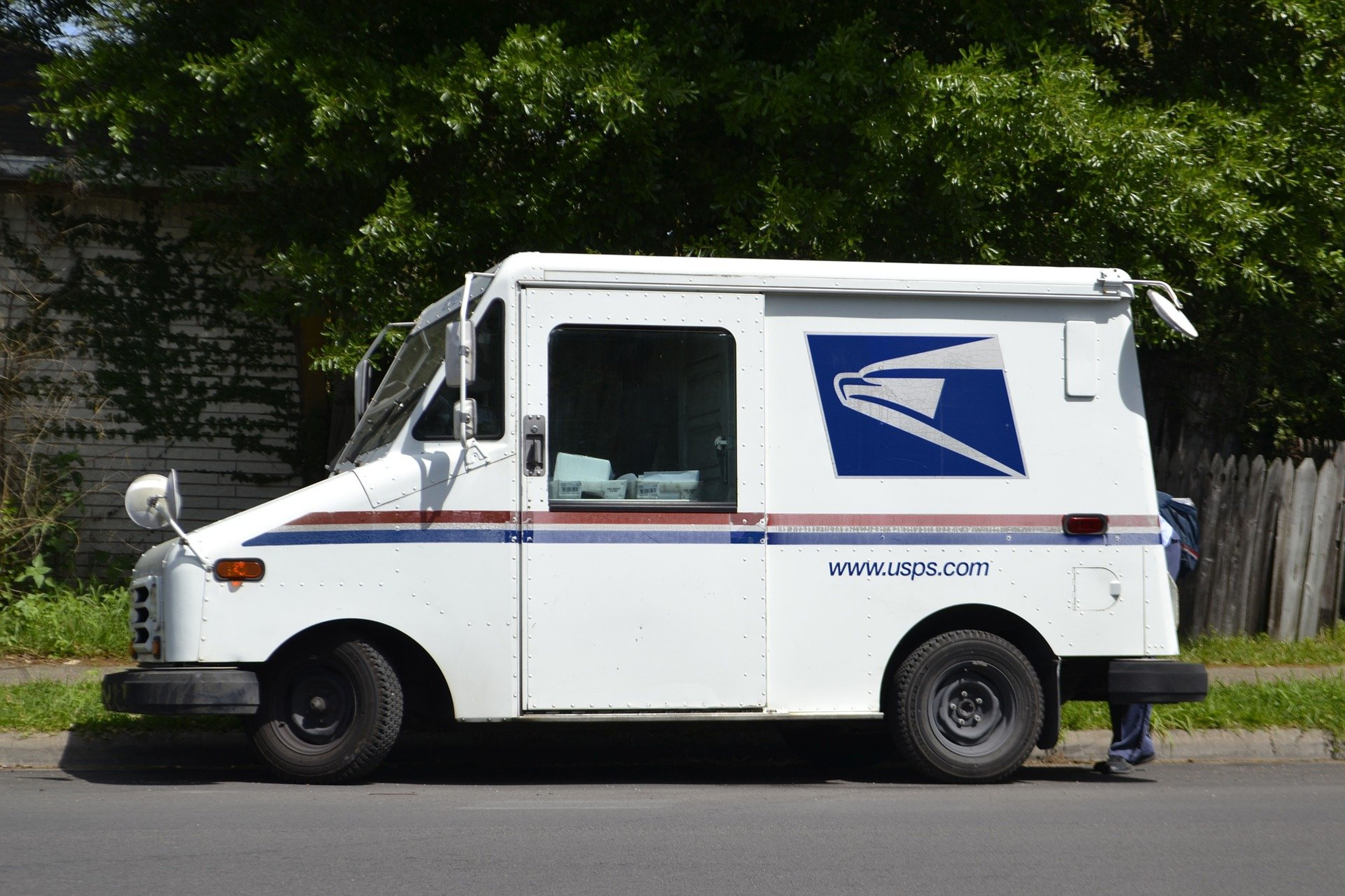 Workhorse Withdraws USPS Legal Challenge Against Oshkosh: What Investors Should Know