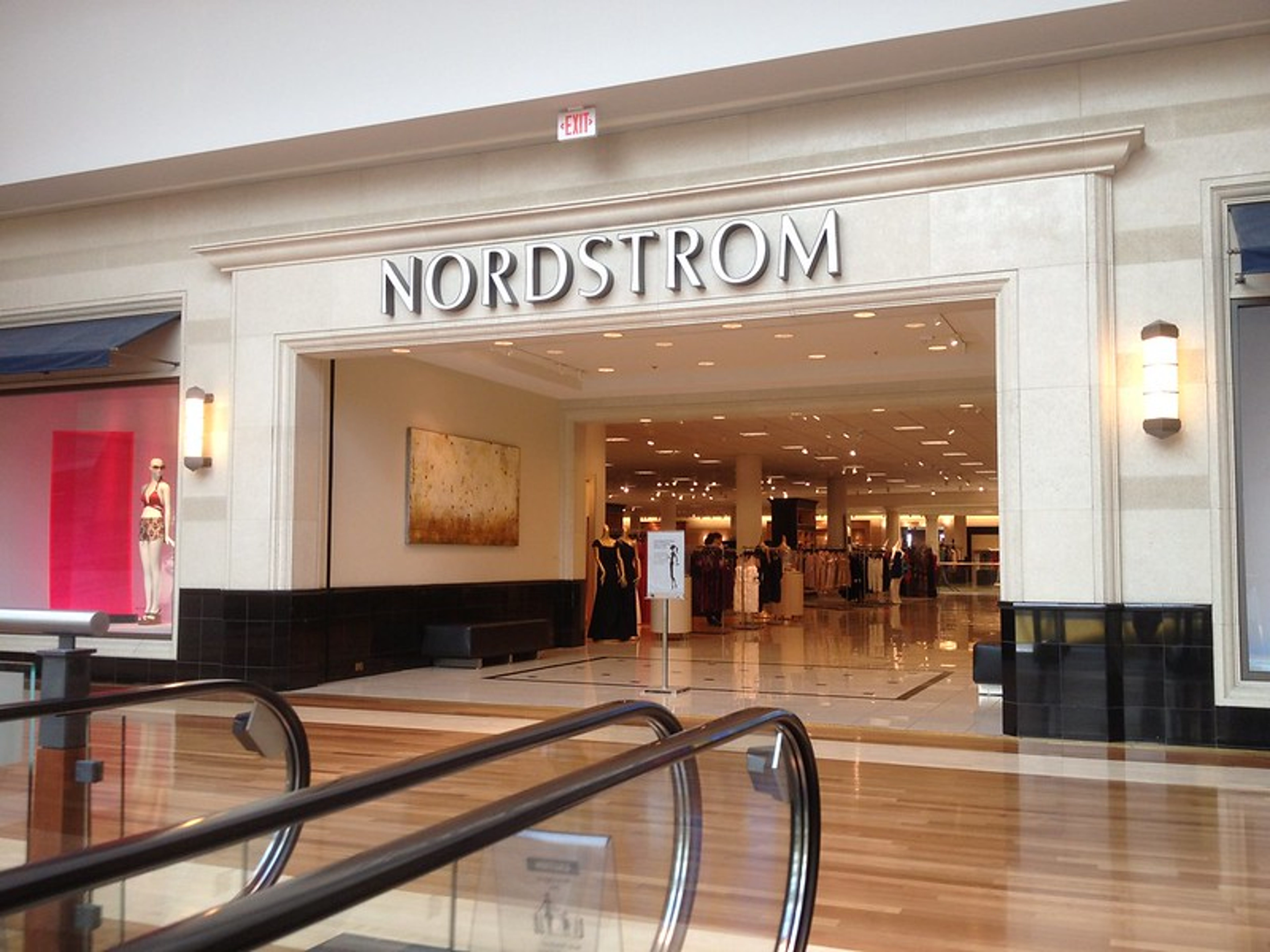 Why These Analysts Raised Nordstrom&#39;s Price Target