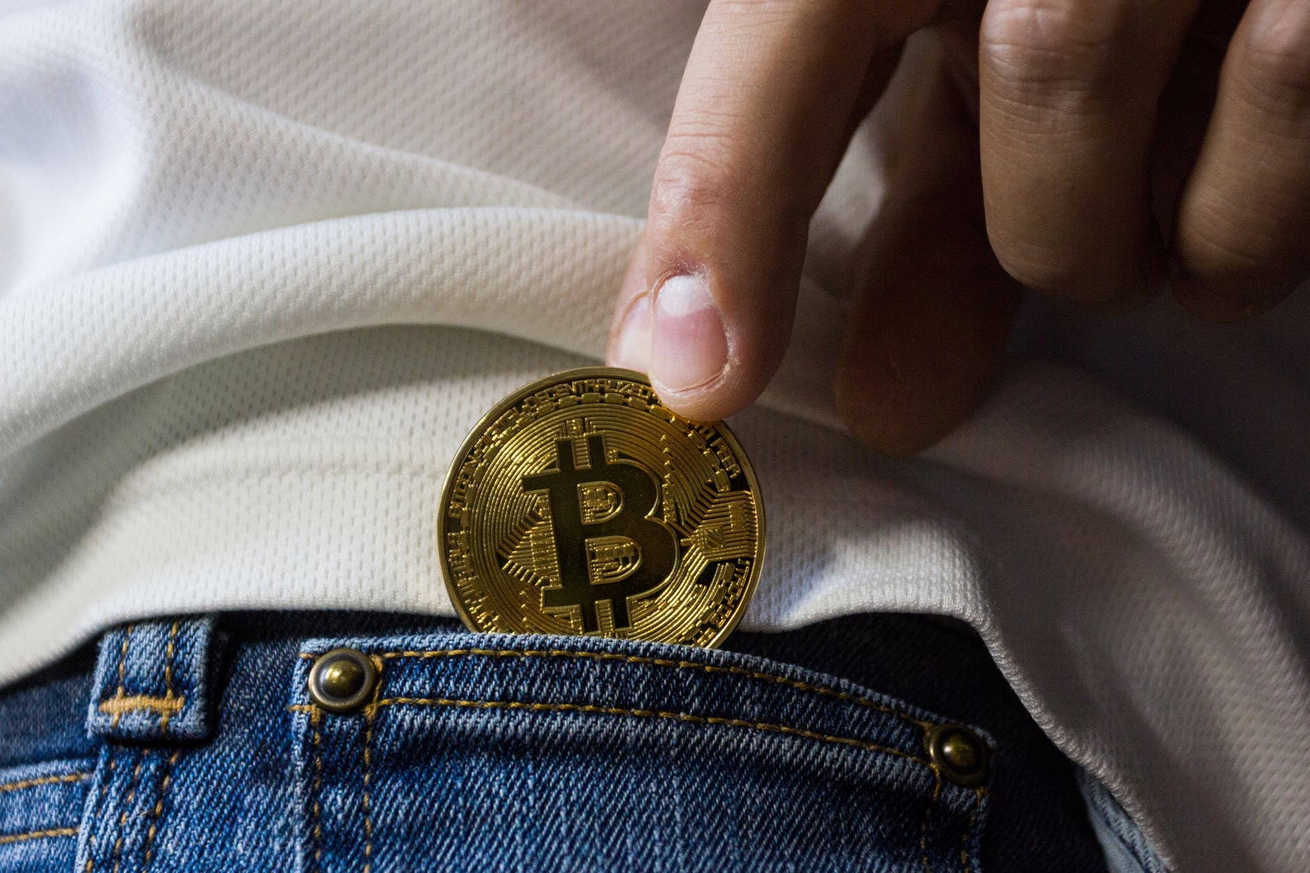Ufficiale: Alipay vieterà tutte le transazioni relative a Bitcoin