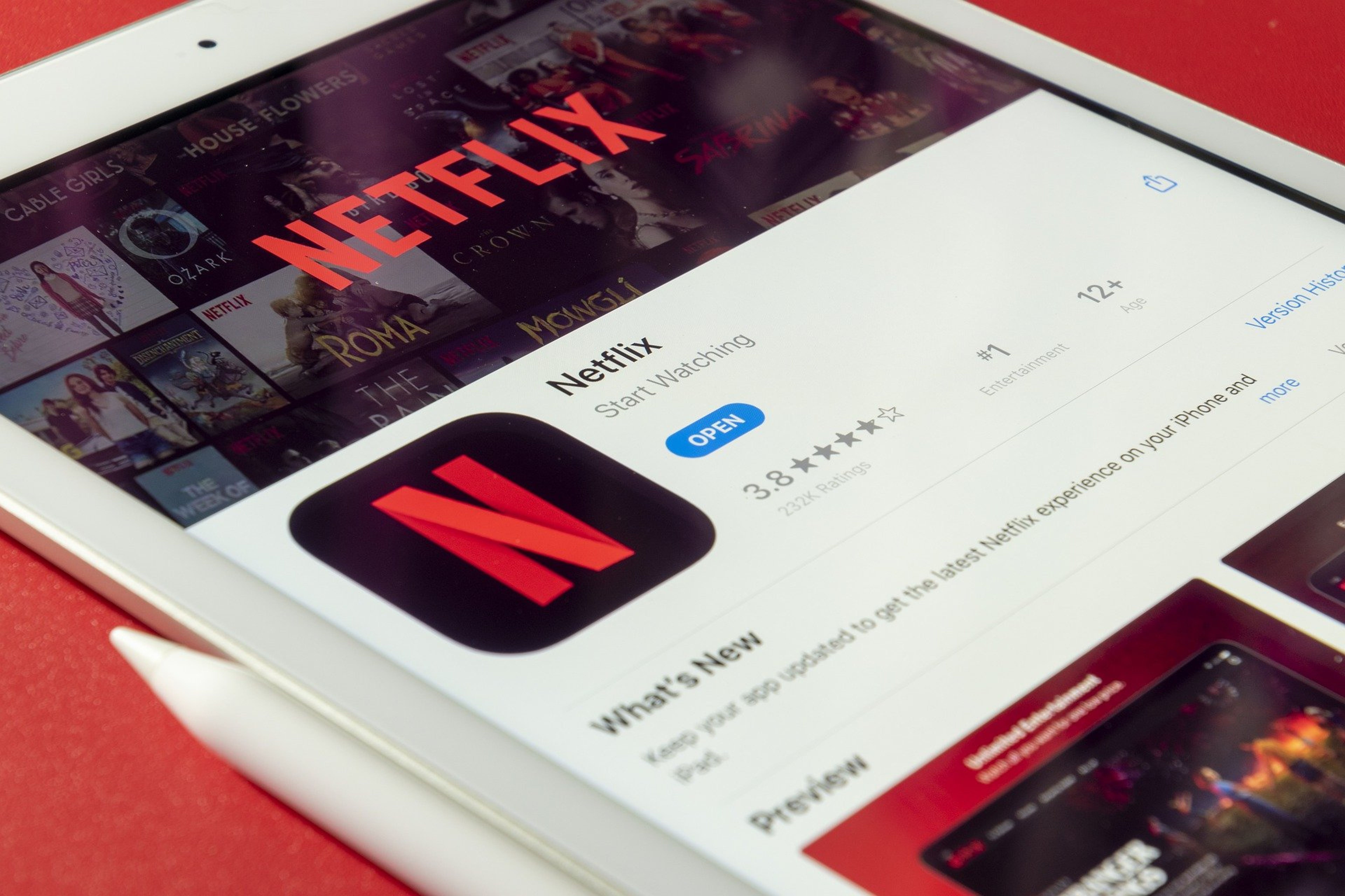 Why This Netflix Analyst Just Cut Their Price Target By 20%