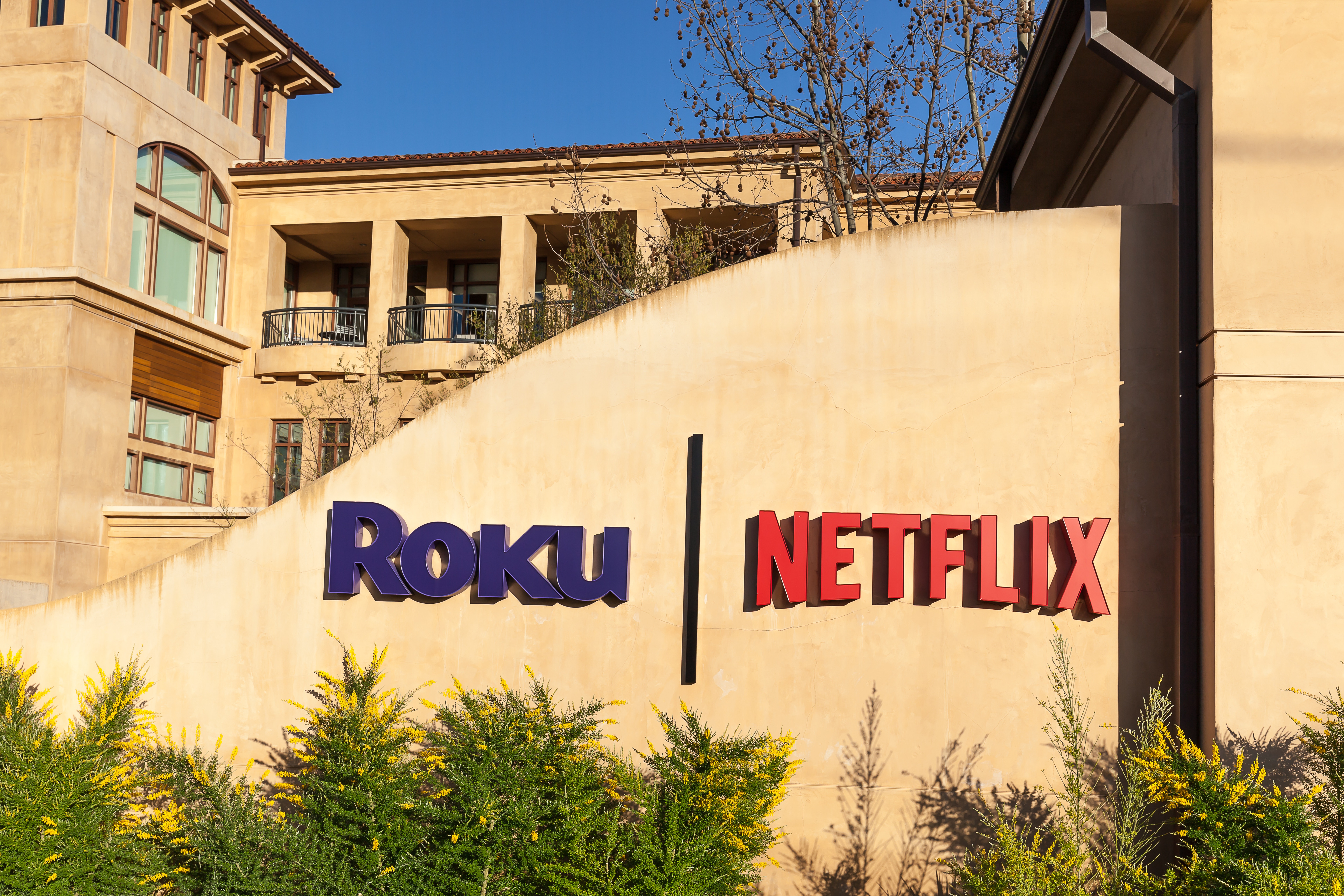 3 Reasons Why This Analyst Thinks A Netflix-Roku Deal Will Not Materialize