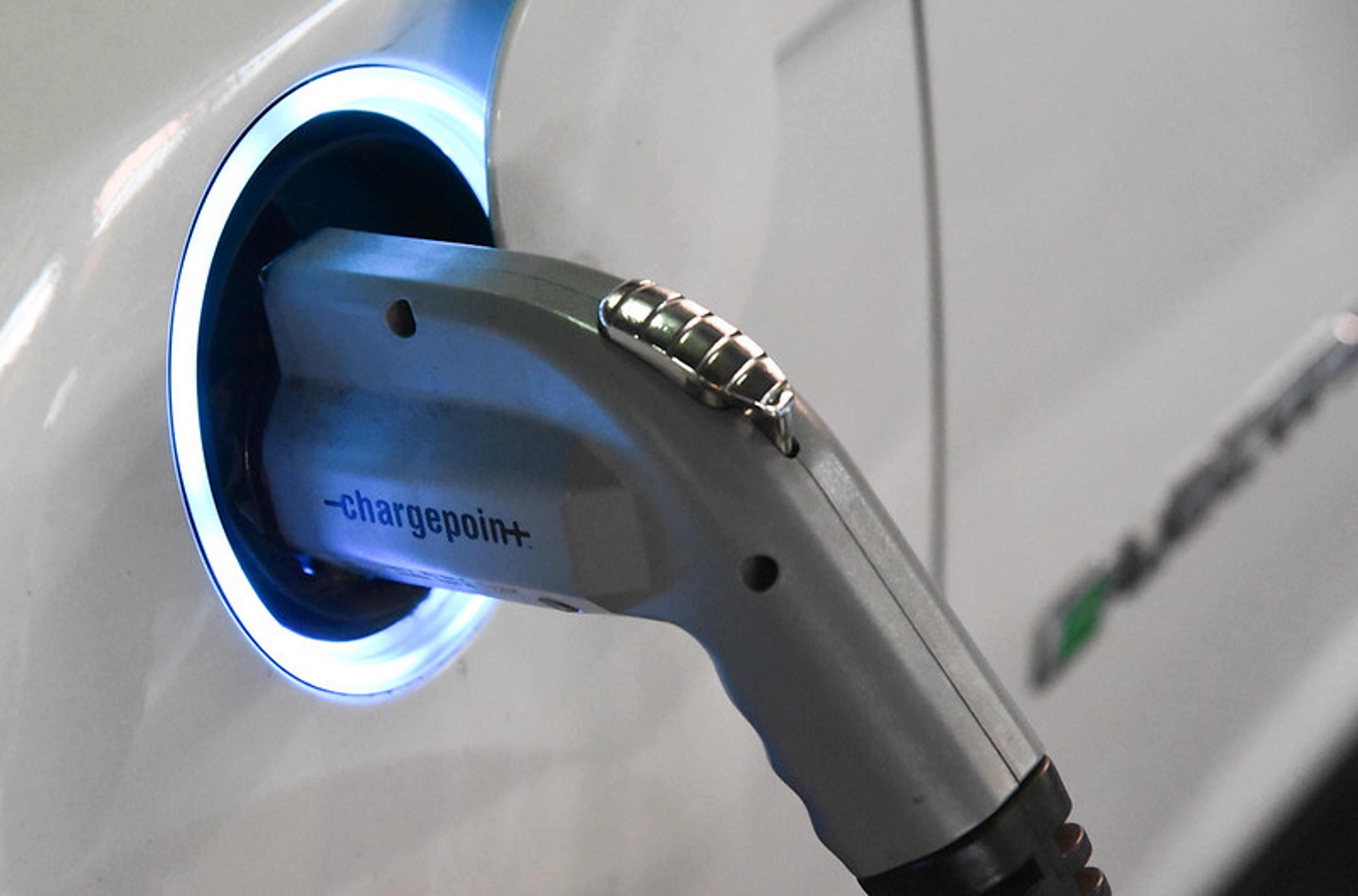 EV Growth Stock ChargePoint Holdings Continues To Impress Investors: Here&#39;s Why