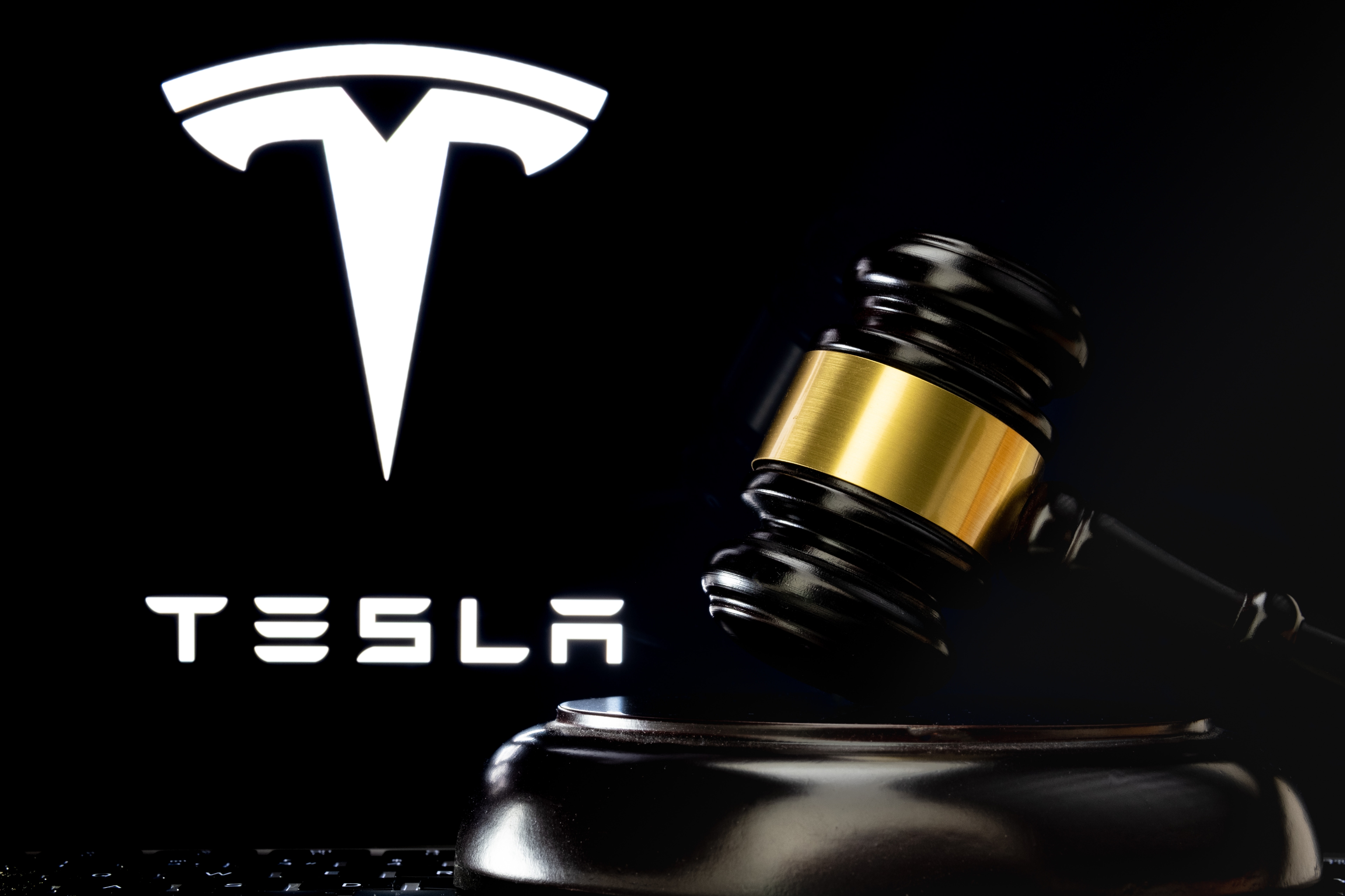 Tesla 2018 Crash: Jury Finds Victim 90% Responsible For His Death In Model S