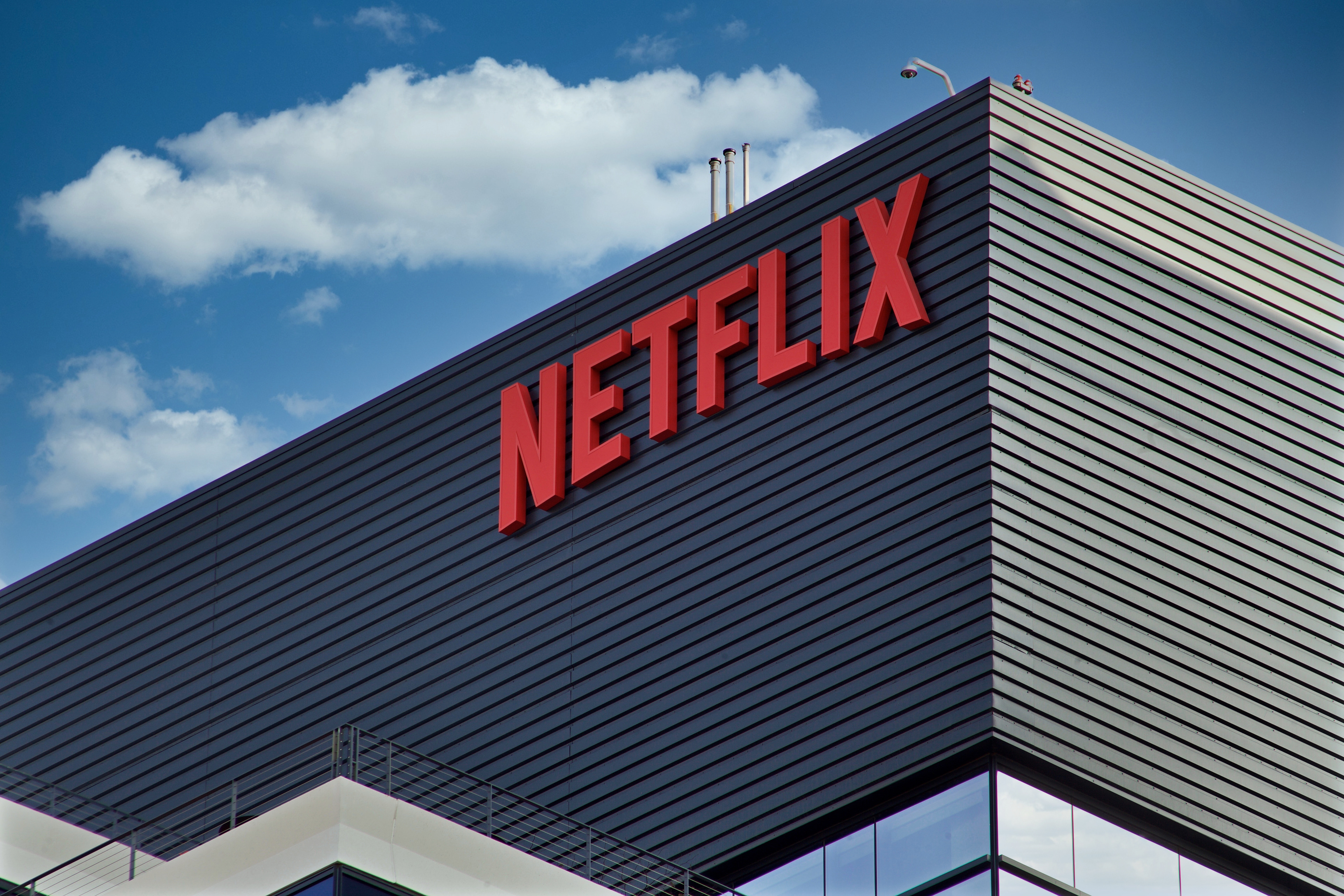 Is Netflix Headed Back To $300? Here&#39;s Why Wells Fargo, BMO Say Yes