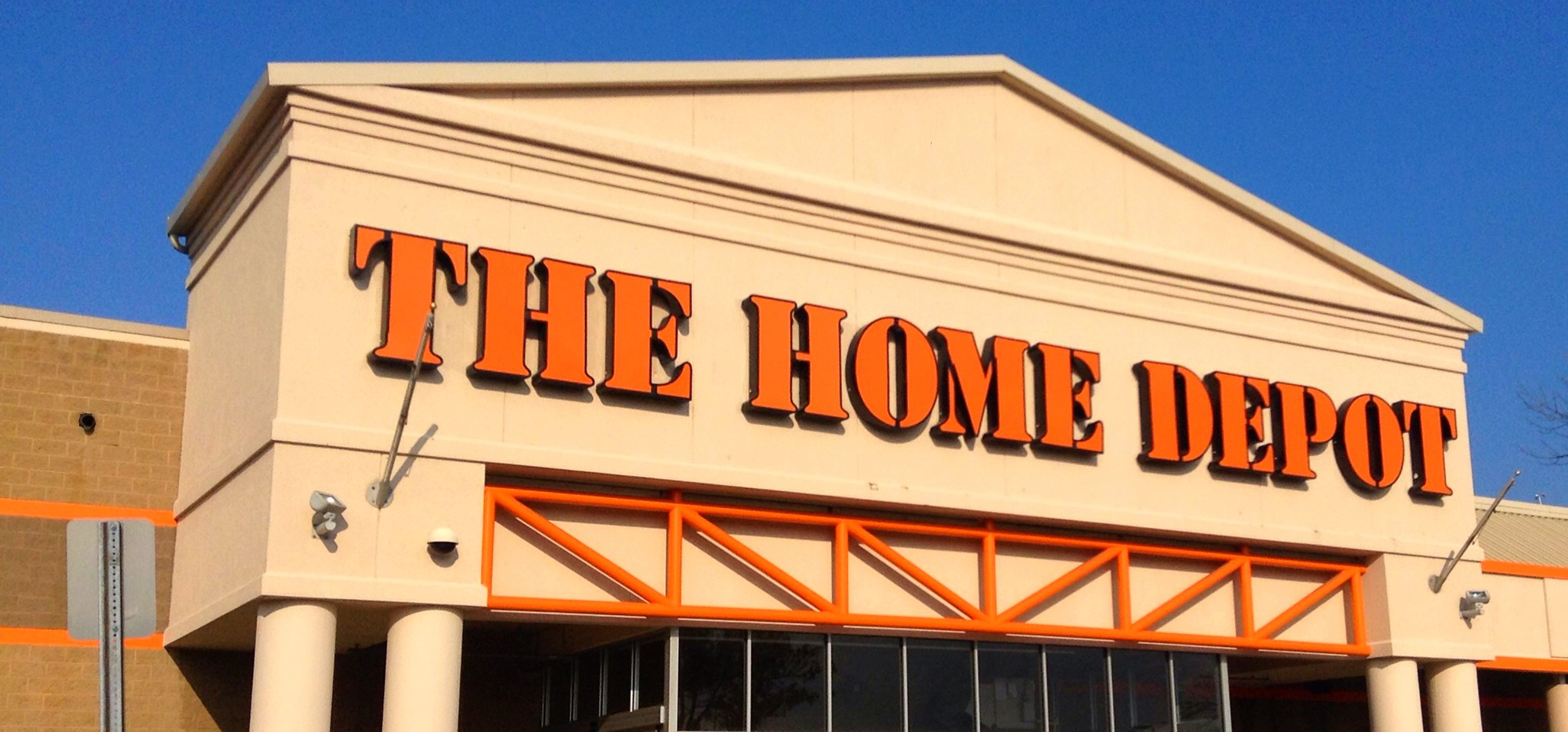 Housing Starts Plunged, But Home Depot Turned In A Record Quarter: How The Home Improvement Retailer Is Defying Housing Market Trends