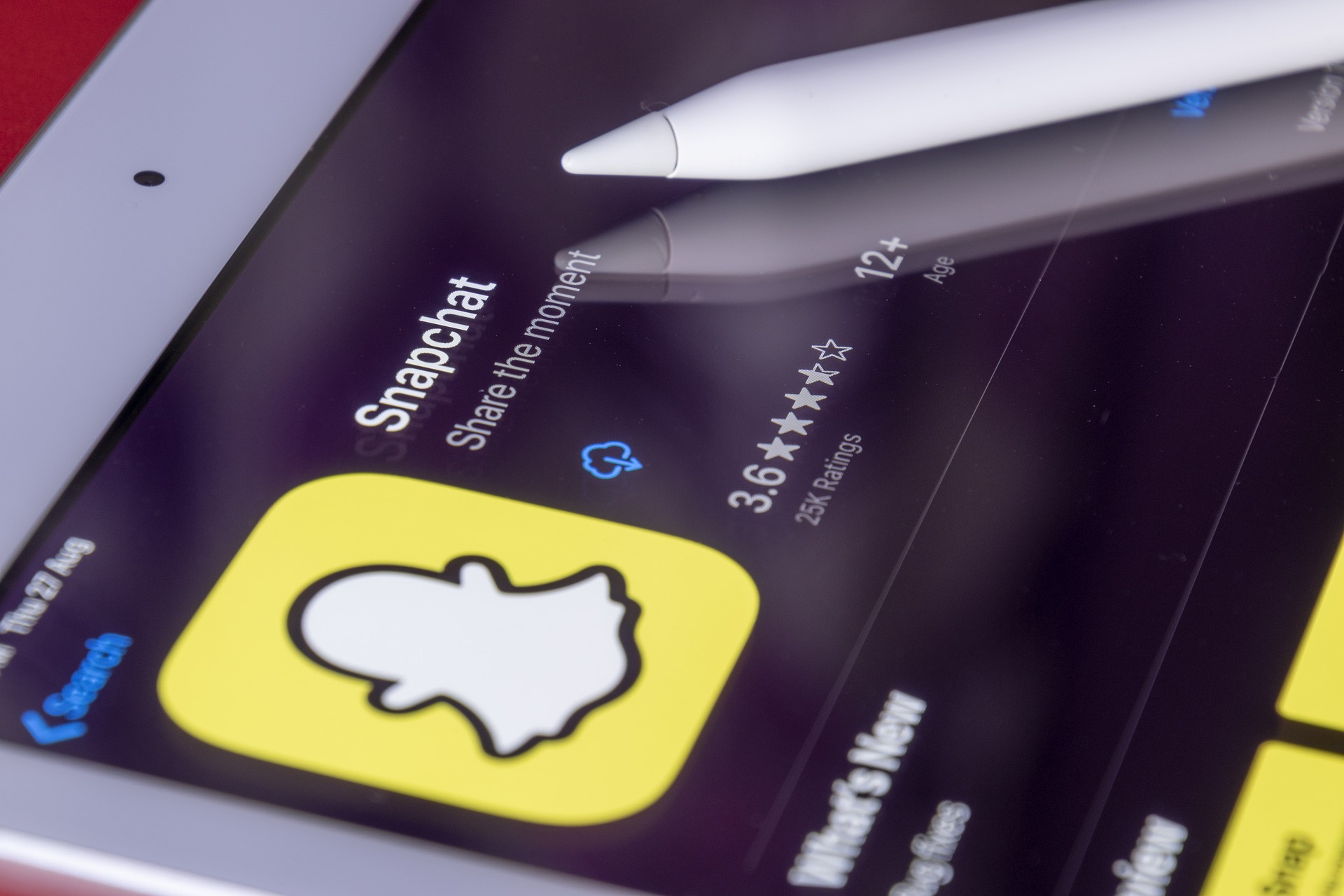 Snap, Meta Have More Downside As Competition, Budget Constraints Weigh, Analysts Say