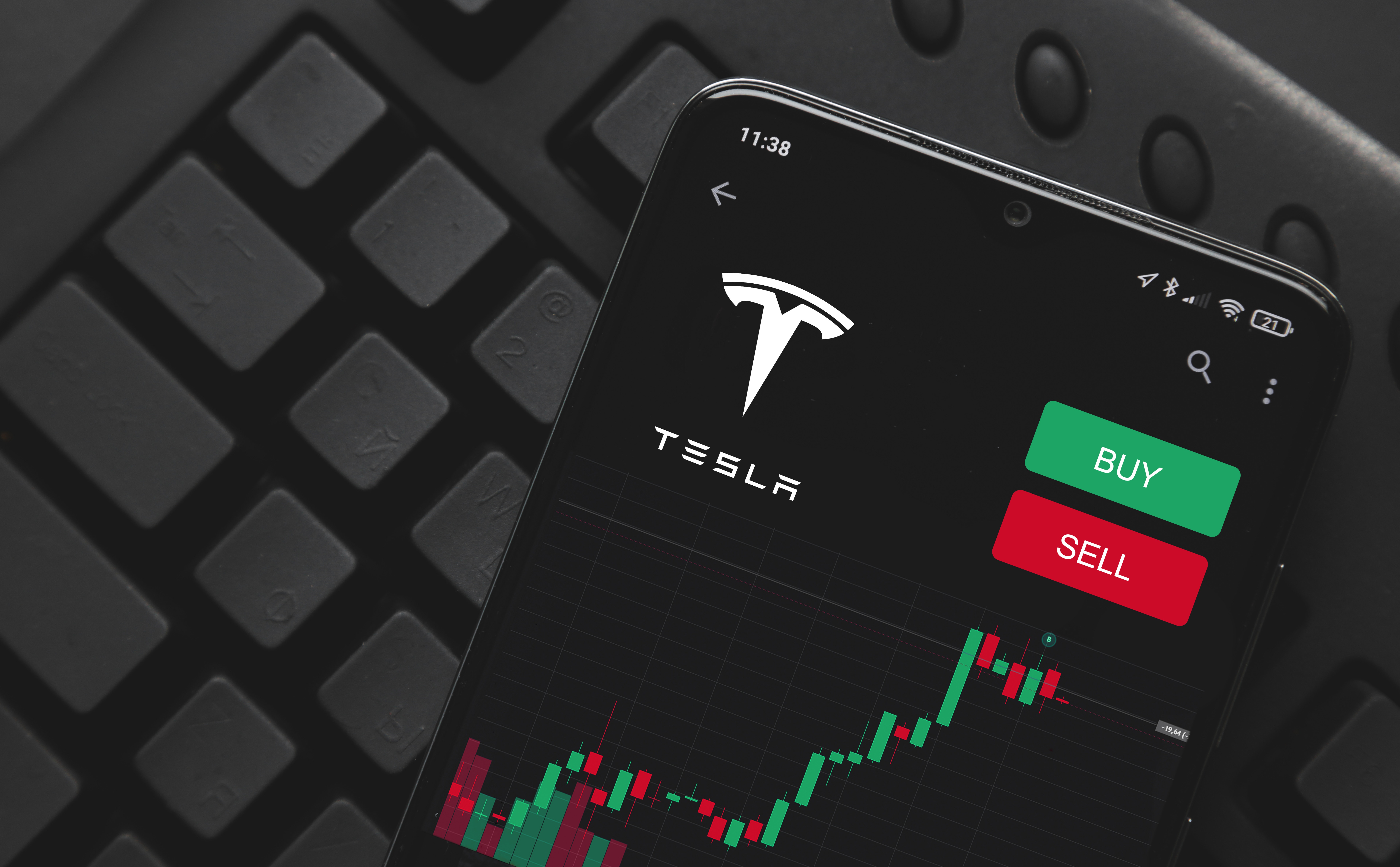 Why Prominent Tesla Analyst Sees The EV Stock Falling Today