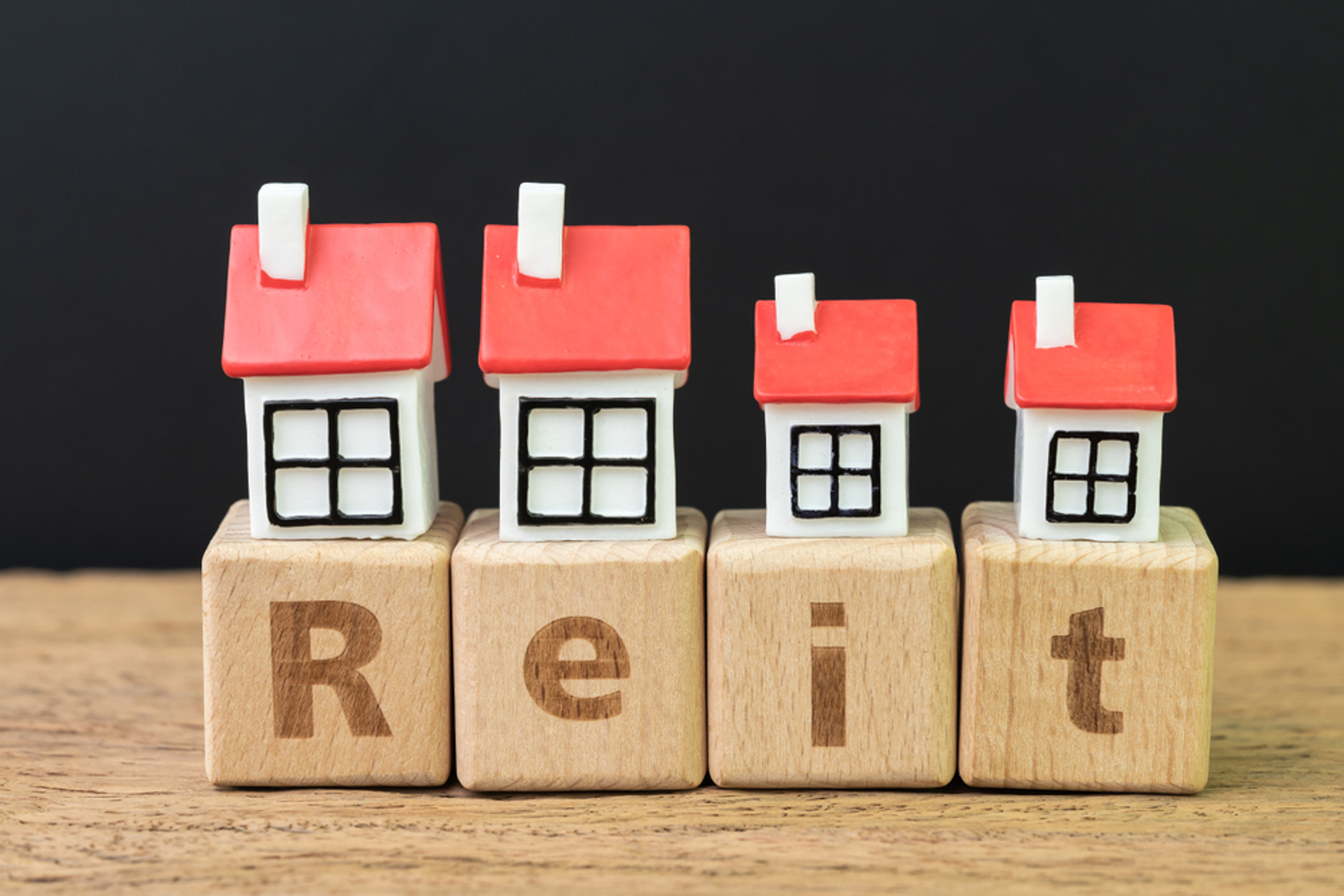 These 2 Mortgage REITs With Yields Over 10% Are Trading For Less Than They&#39;re Worth