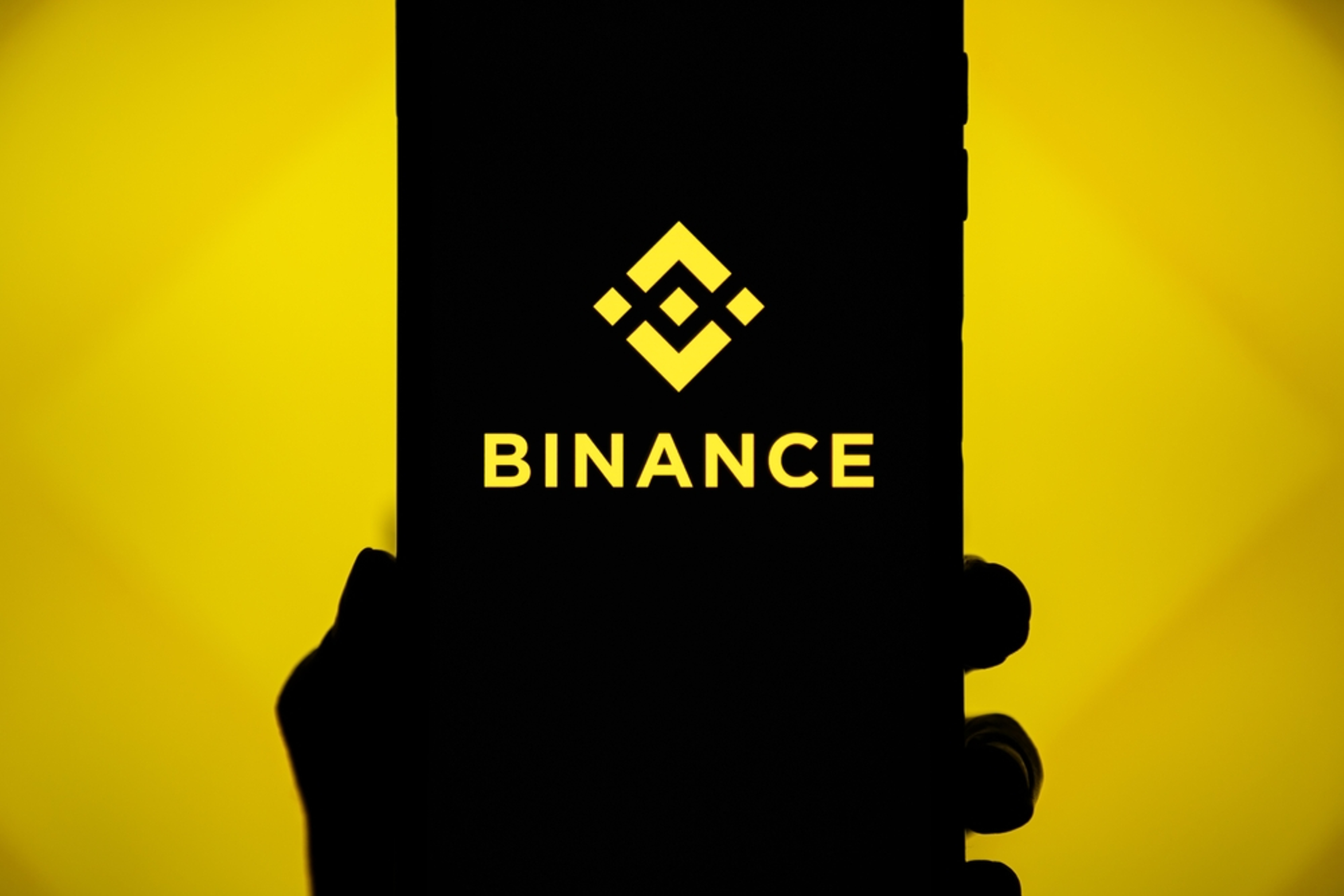 Say Goodbye To Traditional Banking With Binance&#39;s Prepaid Crypto Card In Colombia