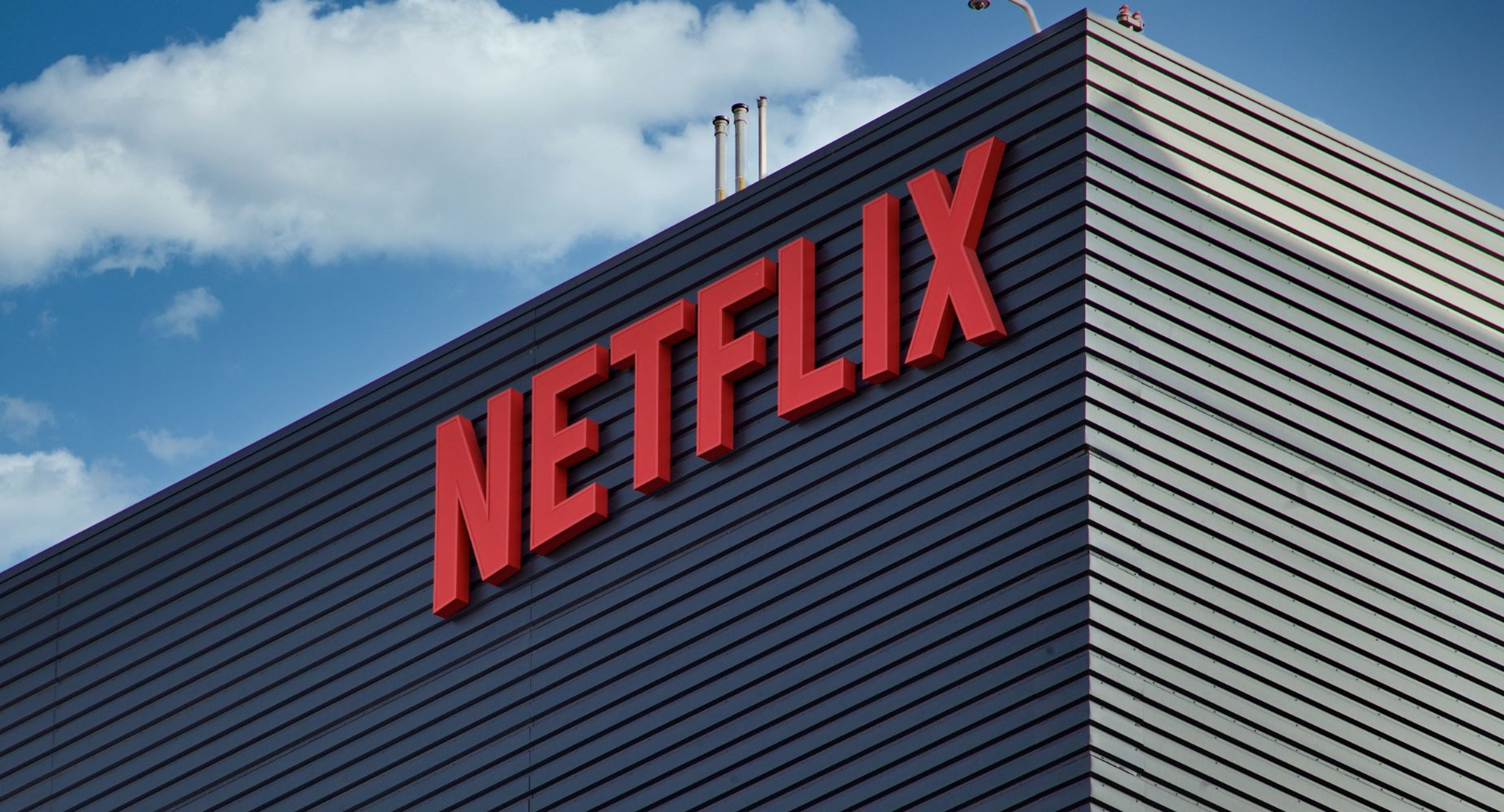 Netflix Options Traders Betting On Stock Moving Lower Amid Password-Sharing Crackdown