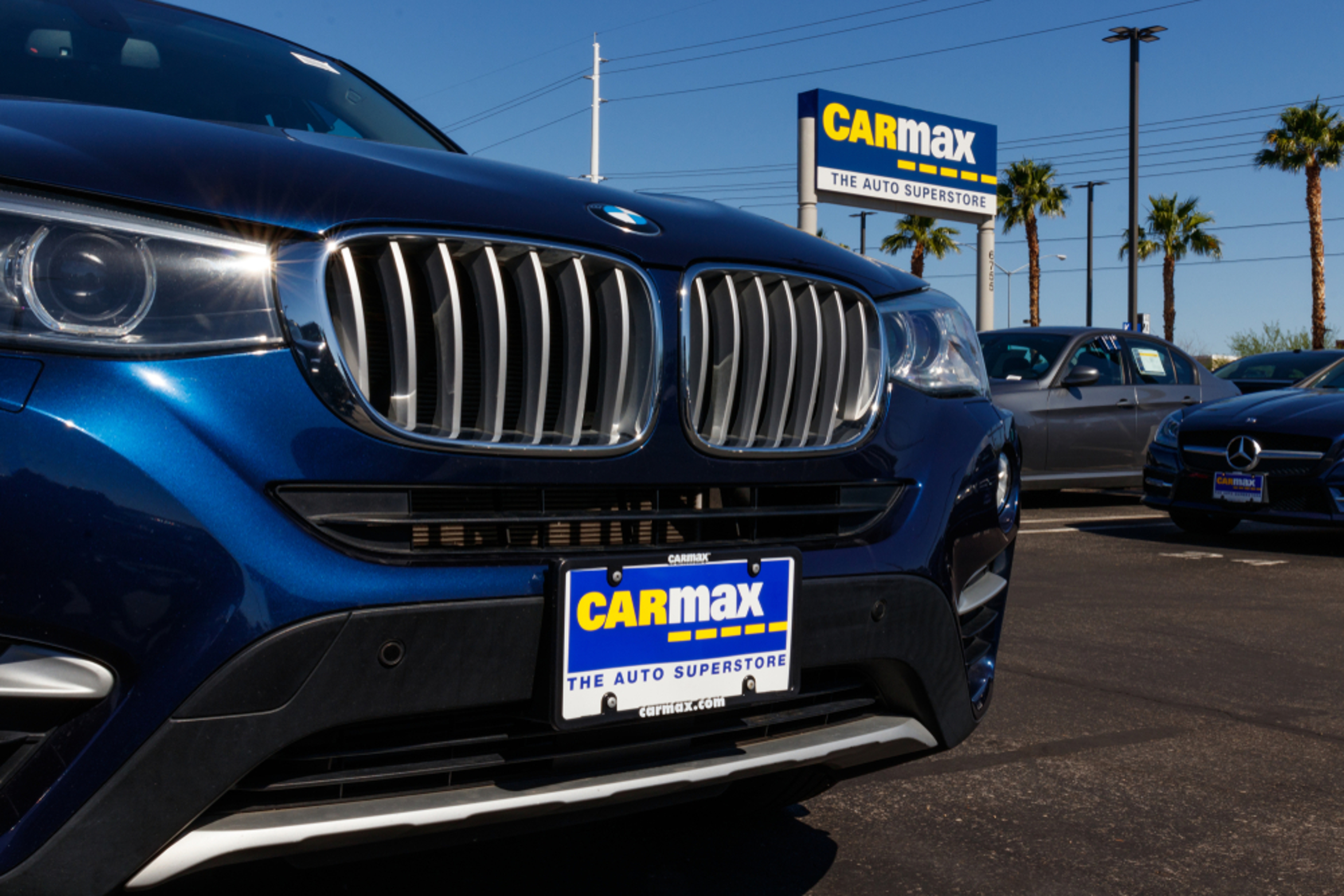 CarMax Analyst Turns Bullish Ahead Of Earnings