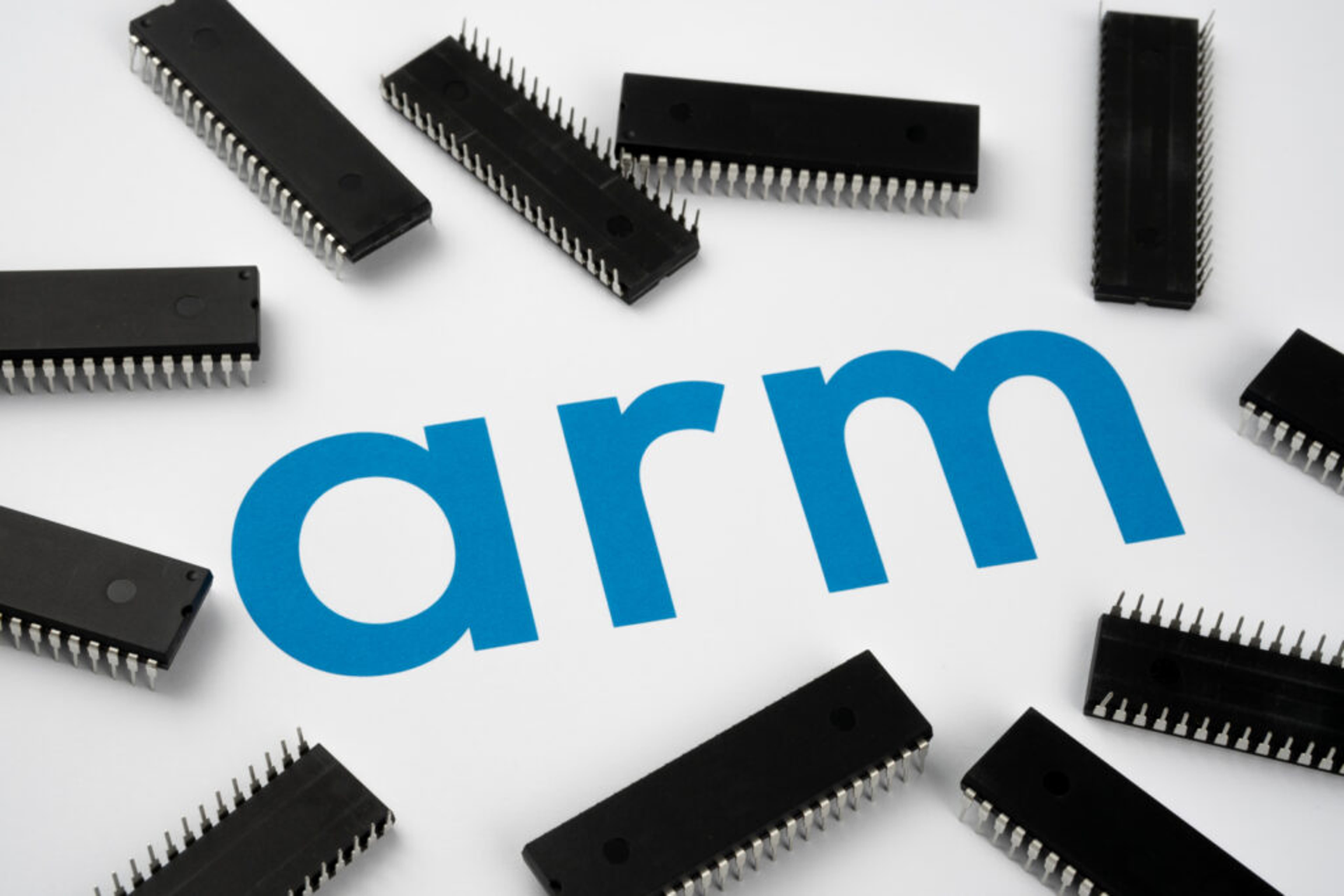 From IPO High To Stock Slide: Arm Holdings&#39; Rollercoaster Ride Begins With Bearish Analyst Call