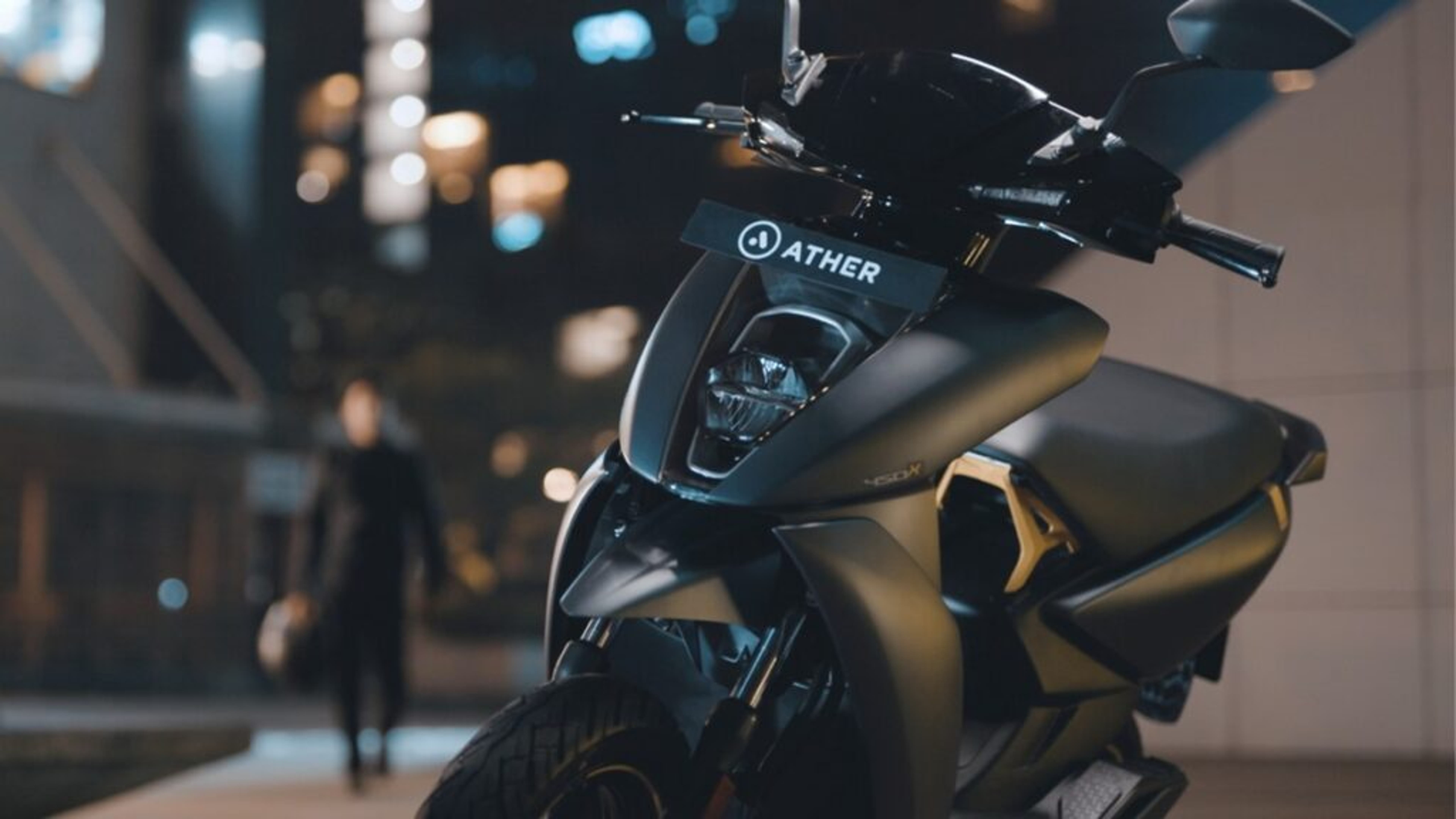 Ather Energy Decides To Bundle Chargers, Plan Refunds To Customer Amid FAME II Scheme Changes