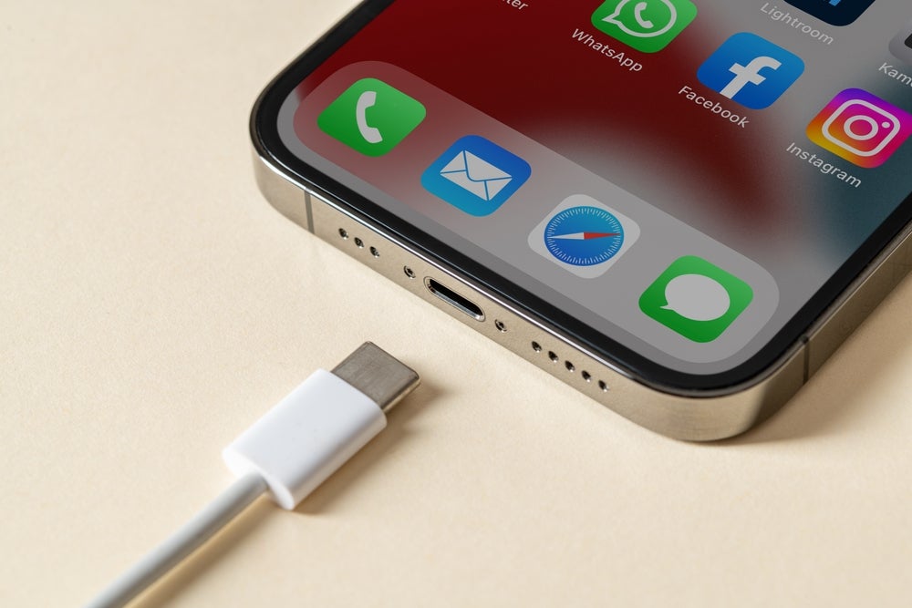Wild rumour suggests iPhone 15 Pro may come with 150W charging cable -  India Today