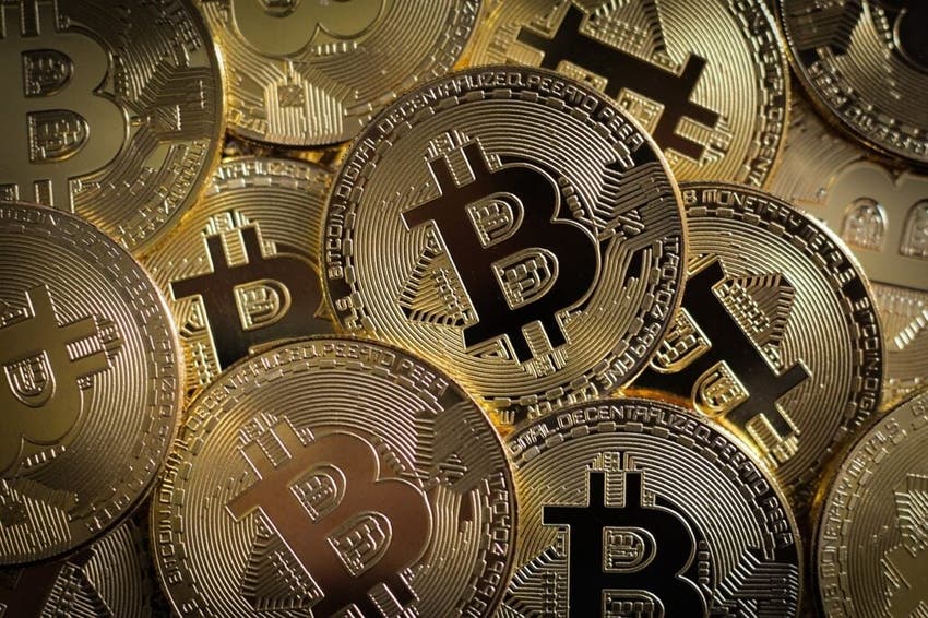 Bitcoin WULF MARA MSTR COIN HUT