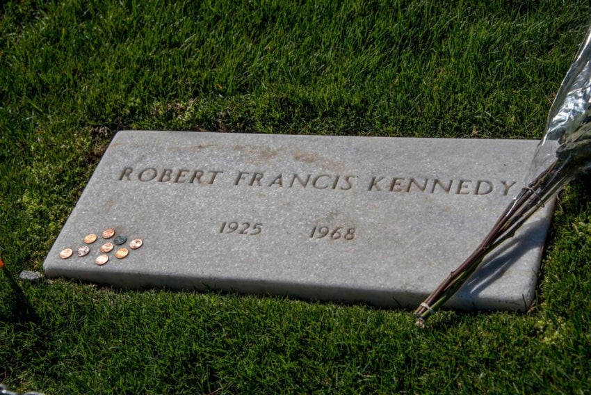 April,2,,2022,,Arlington,,Va,,Gravesite,Burial,Site,Of,Robert