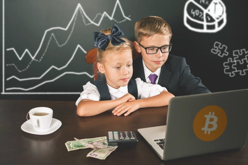 Smart,Children,Buying,Bitcoin,Cryptocurrency.,Future,For,Children.,Uses,Laptop.