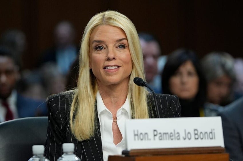 Pam Bondi Urges Apple To Remove ICEBlock App